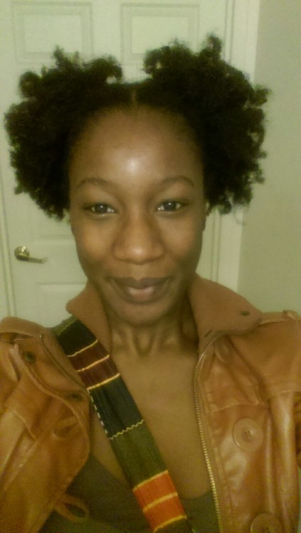 lostqueenlostqueen:  Put my hair in two puffs today
