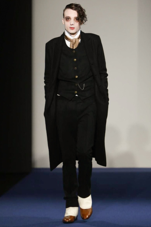 fitzkreiner:herbert-best:the first 6 models/looks from Agnès B. Mens F/W 14.15 ParisIn Style: Slight