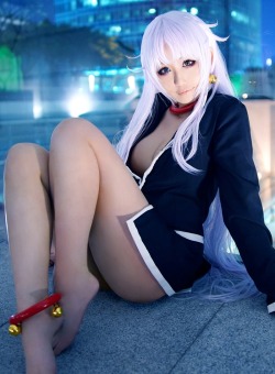 dirty-gamer-girls:  Hot cosplay girl Kanda