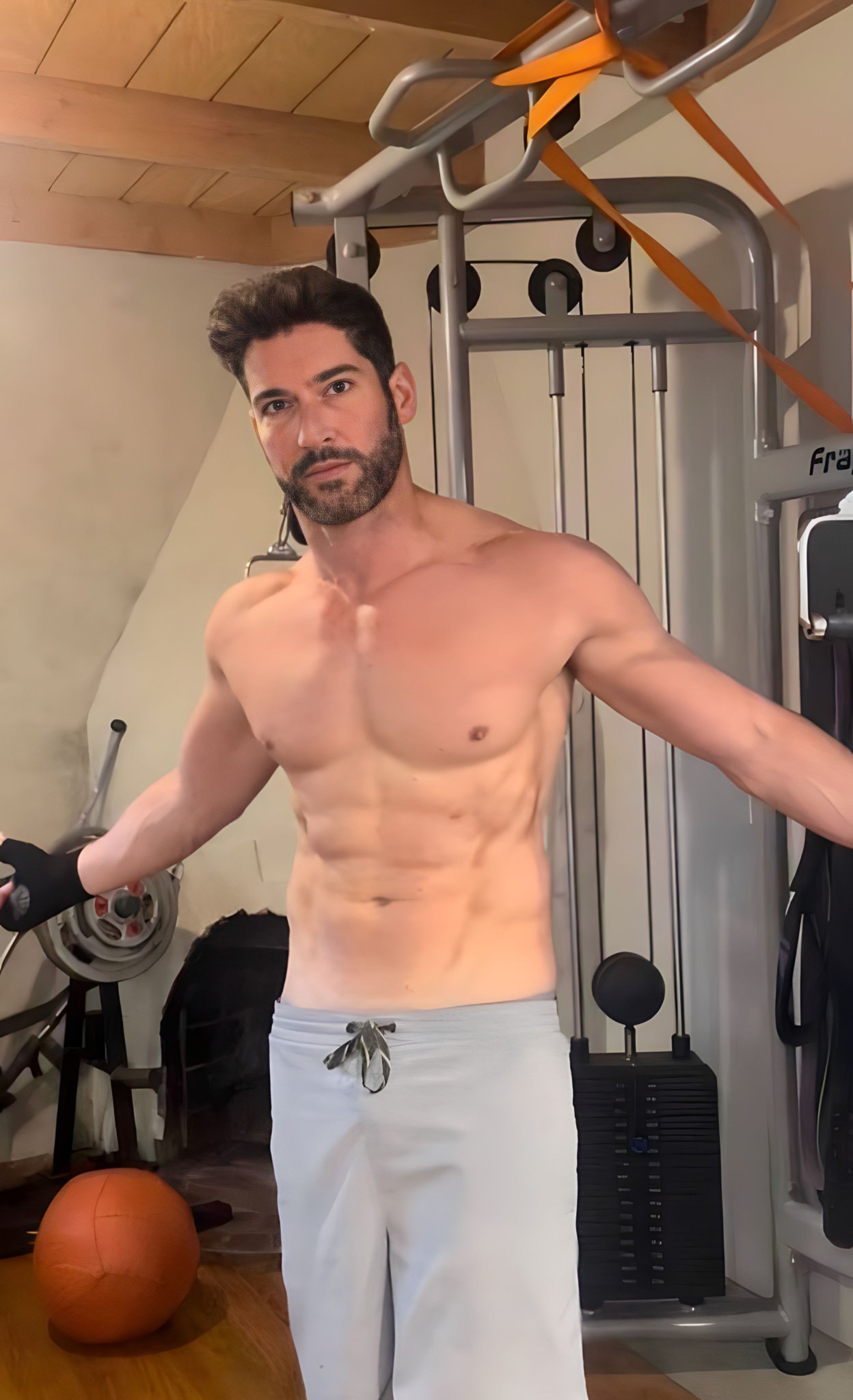 Tom ellis penis