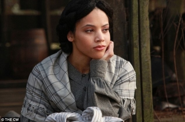 mixed-apocalyptic:  Bianca Lawson has been playing a 16 year old for 20 years and