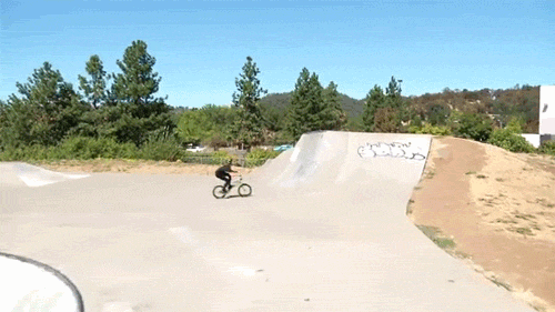 ipowder:  BMX: Tom Dugan 