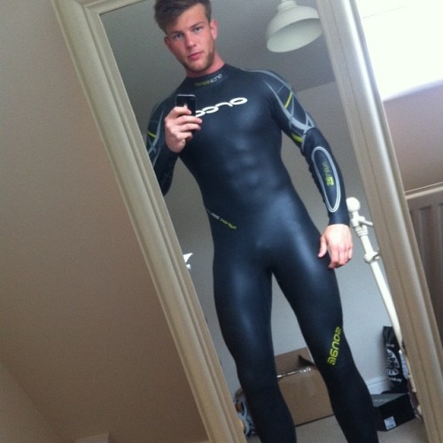 wetsuitlads:  Hot wetsuited instagram lad porn pictures