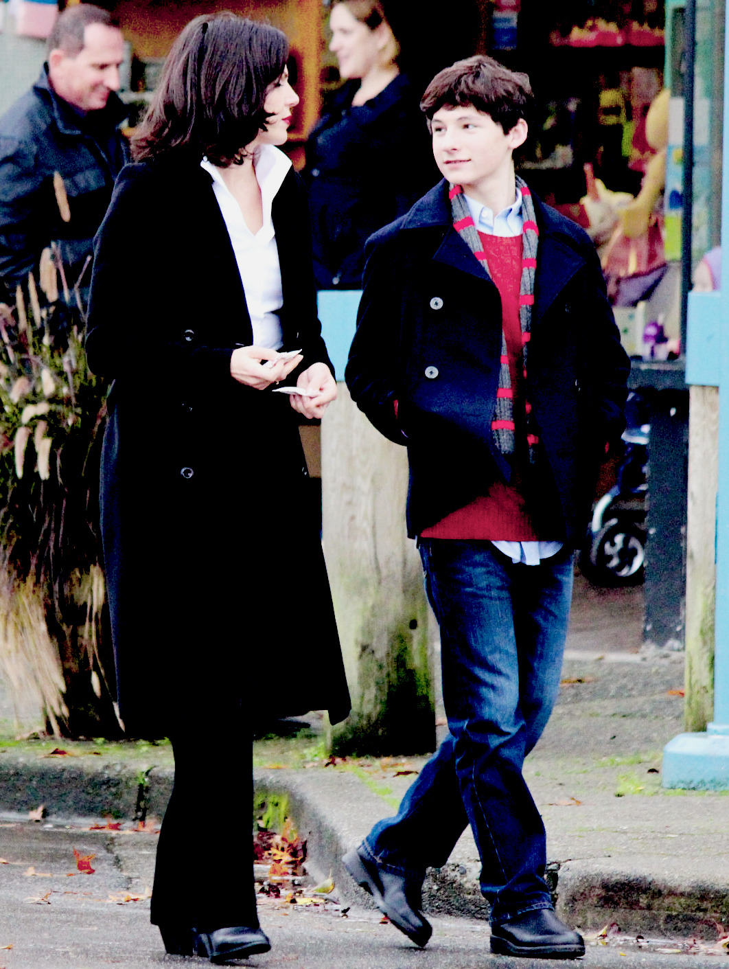 swanqueensweaters:  Then and Now 