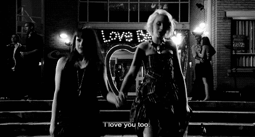 girls-love-lesbians:  Naomily 💕