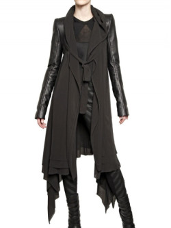 renainnocenti:  acheaptrickandacheesyoneline:  grayskiesfashion:  Gareth Pugh - Black Leather Sleeves Silk Chiffon Coat  Want  Does it come in red or purple? 