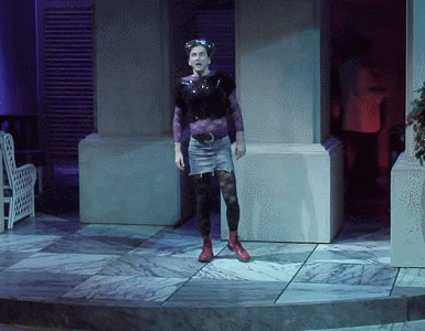 tiger-in-the-flightdeck:Of all the posts I’ve seen about David Tennant as Benedick, I can’t believe 