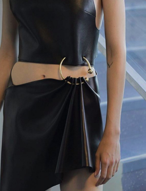 what-do-i-wear:  anthony vaccarello ss ‘16