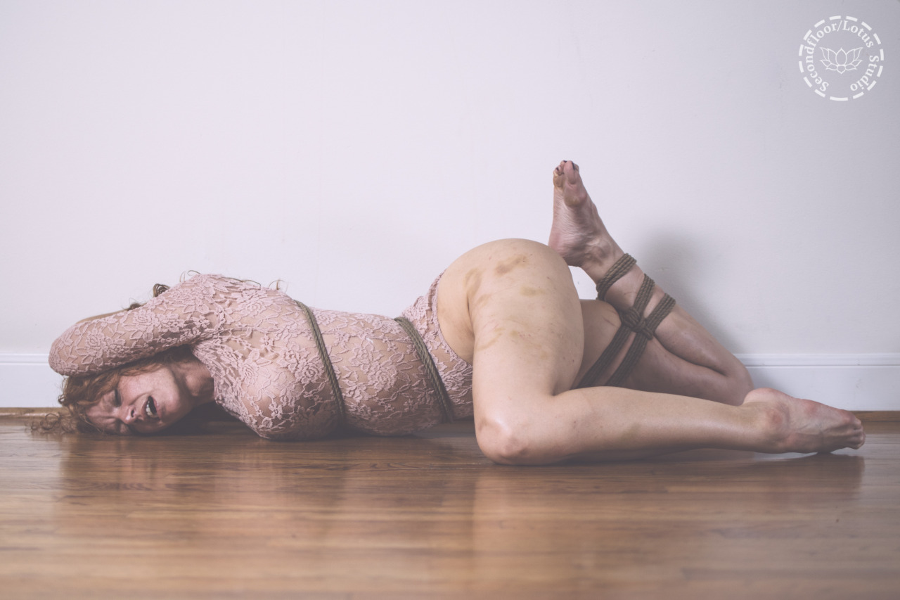 secondfloor-fet:  @thebodyasconduit and @gaping-lotus | tied and shot by SecondfloorView