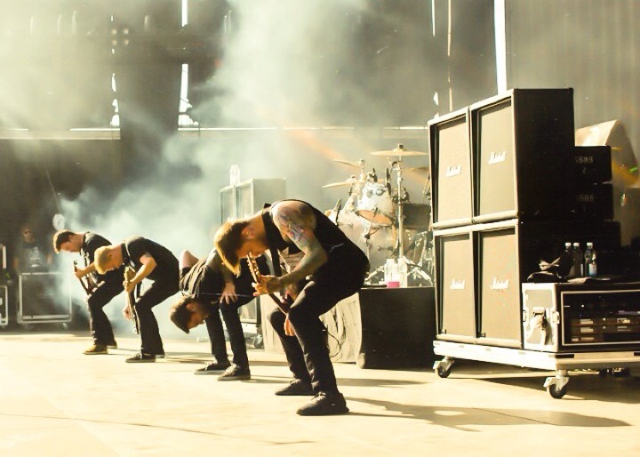lukchemminqsmoved-blog-blog:  FAVORITE BANDS 4/∞  ↳ A Day To Remember [x]   