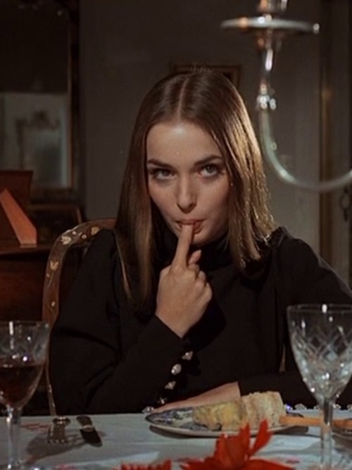 tootallthemodel:cine-doll:Outfits in Psychout for Murder (1969)I need these looks
