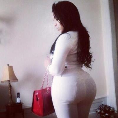 hcfmodels:  Look at her!
