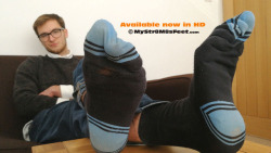 mystr8m8sfeet:  Lots of you have been asking, when is Olly going live on the site! Well today as a matter of fact. Members can log in now and check out 22 year old Olly in his socks in full HD. Those of you desperate to see a video of him barefoot, well