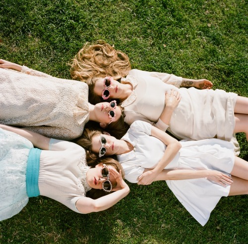 petah-l: autumndewilde: GIRLS - HBO SO EXCITED FOR SEASON TWO! ☆ gypsy/indie blog ☆