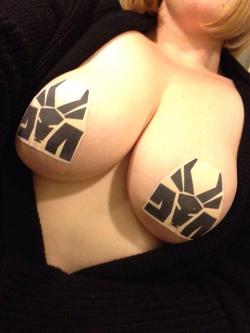 soos-a-mal-naaier:  Die Antwoord pasties custom made by RiverJammers