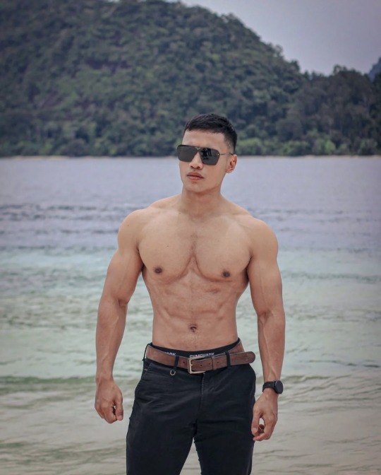 hotdogsfordinner:Aron Lintar, West Sumatera, IndonesiaIG:  aronlintar