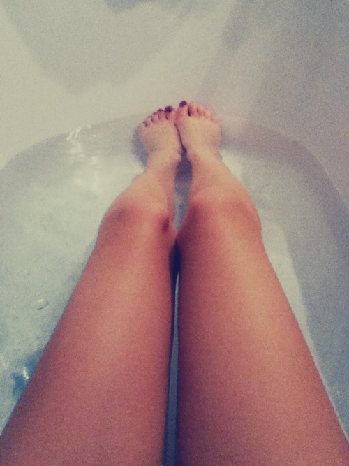 histrust:  My legs are so…  Fucking hot!!
