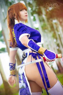 kamikame-cosplay:Kasumi from Dead or Alive