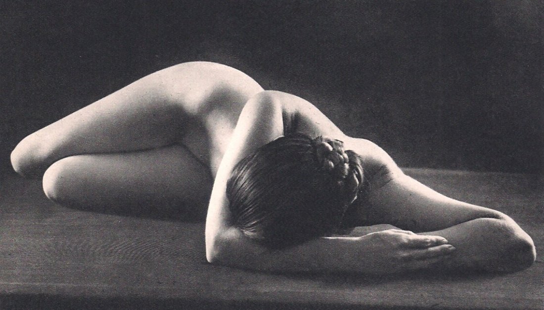 adanvc:   Repose. by Ruth Bernhard 
