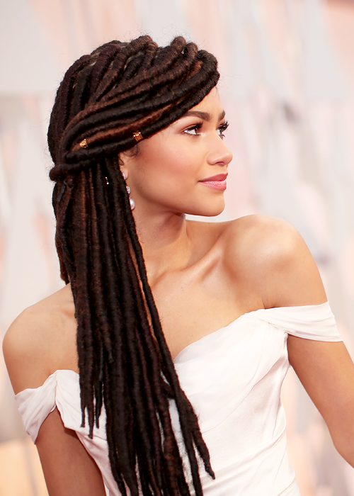celebritiesofcolor:  Zendaya attends the 87th Annual Academy Awards at Hollywood & Highland Center on February 22, 2015