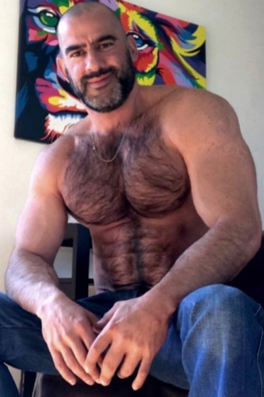 Porn photo hirsute-honeys:  myhairymaturemanlove:  