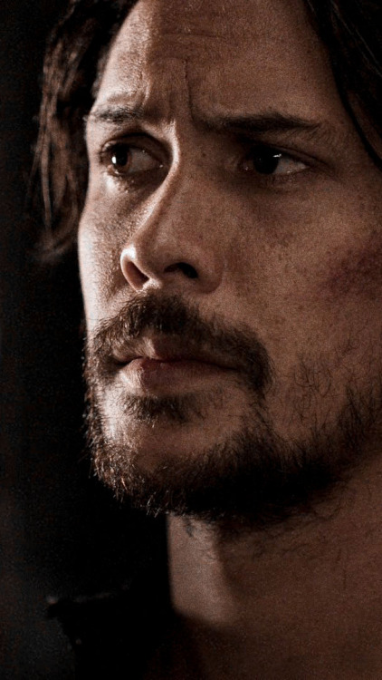 [requested] Bellamy Blake lockscreenslike/reblog if you use/save 