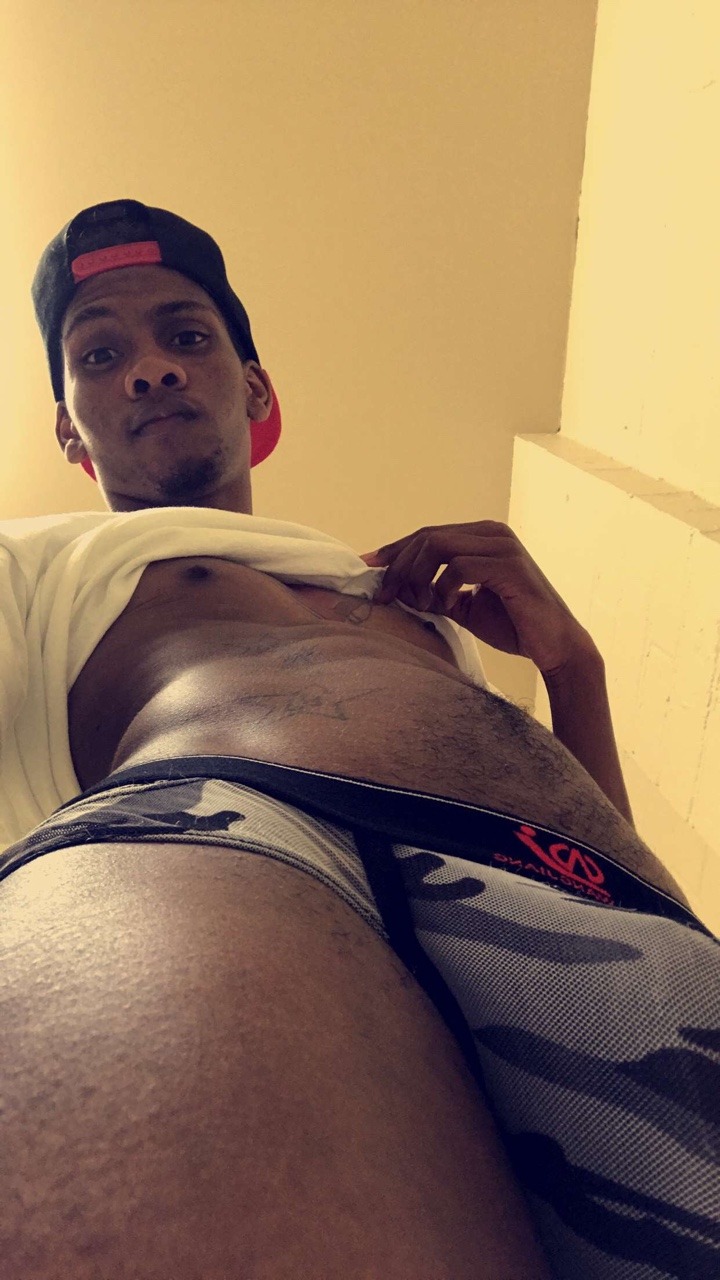 eddiejayye:  You’re my new obsession 🤤🤤