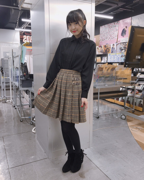 kahokobayashipochan:  たこやきレインボー公式（試用中） on Instagram: “💙 «まい’s fashion» トップス:F i.n.t @fi.n.t_official スカート:F i.n.t F…”