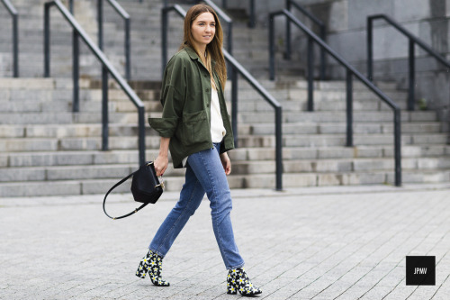 Olive army &amp; spring boots!Source: JPMV