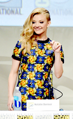 nicole-kidmann:  Game of Thrones Cast attends the panel and Q&amp;A during Comic-Con