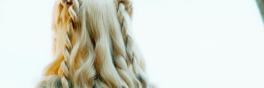 bayleafpaprika:— Game of Thrones Season Finales || Daenerys Targaryen
