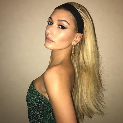 Hailey Baldwin rocked a headband while out in Milan at the amfAR gala.