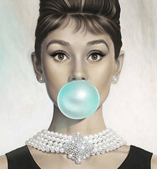 victorielle:   Tiffany Blue by Michael Moebius.    