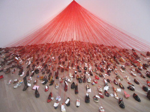 XXX ongoingtransformation:  Chiharu Shiota (Japanese photo