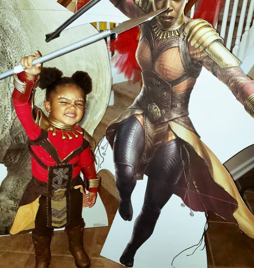 feels-for-the-fictional:accras:More of 3 year-old Little Miss Reese, a die hard fan of Okoye [x]