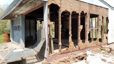 thingssthatmakemewet:Tore down the garage of our soon-to-be house today! We&rsquo;re