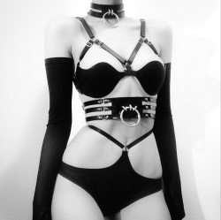 creepyyeha:  Rocking Hopeless Lingerie and Creepyyeha Caged Tahliah Belt and unreleased Choker and Bra