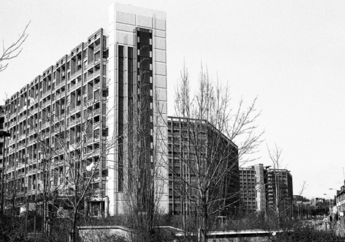 threecheersfortheundertaker: Kelvin Flats, Sheffield, 1990s (since demolished).