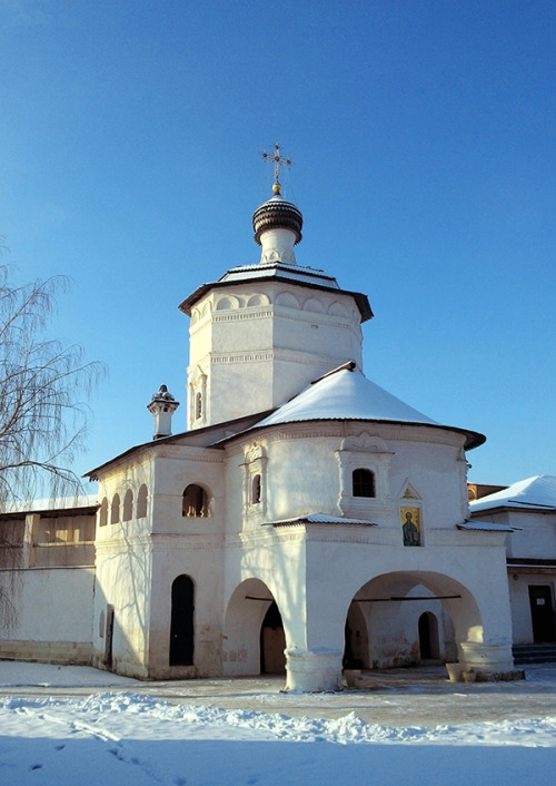 (со страницы Старицкий Свято-Успенский монастырь | KATYARU) Нежный рассказ о Рождественском путешест