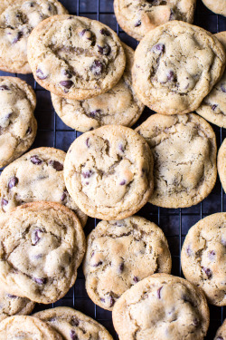 sweetoothgirl:  Chocolate Chip Cookie Nutella Ice Box Cake