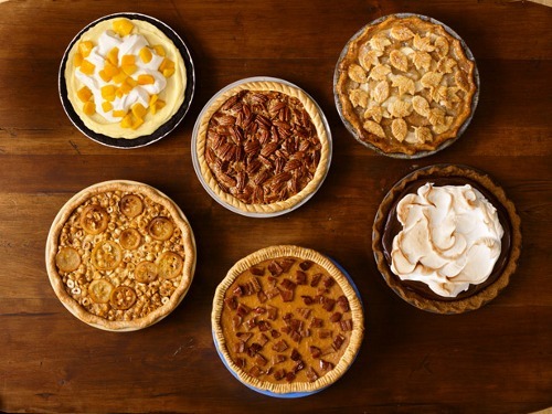 alpineghosts:  50 Pie Recipes for Fall   Oh fall