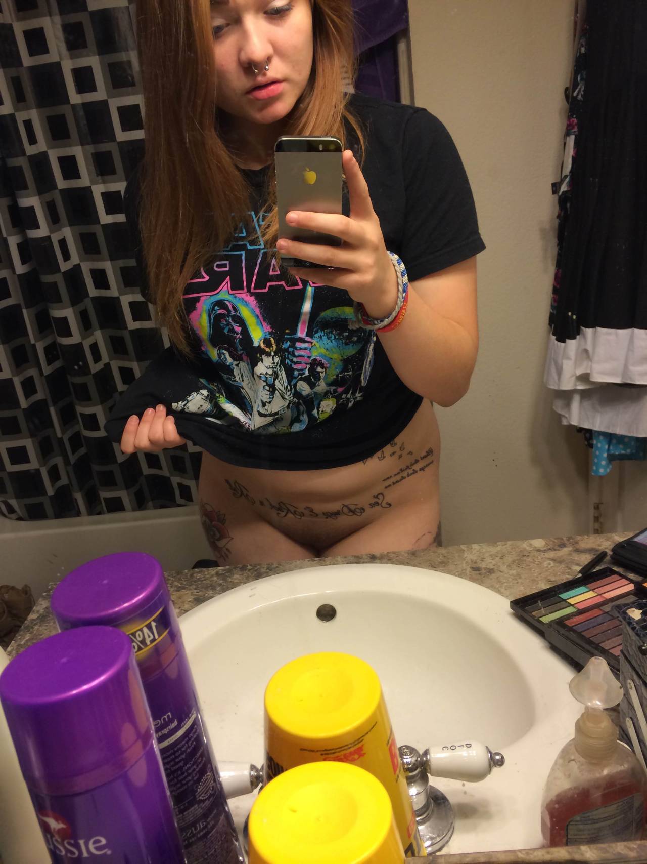 lady-war-of-the-ring-stars-deac:  Usually I prefer girls topless with undies, but