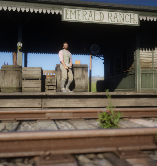 hoovesmadeofsteel:Gonna take a freight train,down at the station,I don’t care where it goes.