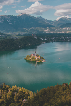earthlycreations:  Lake Bled by Philipp Schad