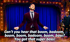 killerkanye:  Joseph Gordon-Levitt lip syncing Super Bass (x) 