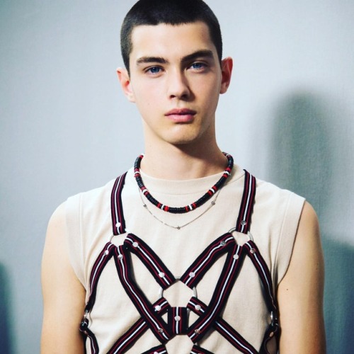 saracimino:
“My #Backstage at @diorhomme by @kris_van_assche
#saracimino #dior #DiorHomme #Diorboys #parisfashionweek #pfw #fashionshow #fashionweek #menswear #menstyle
”