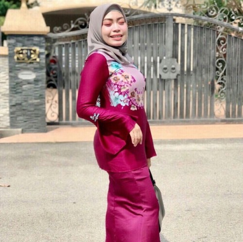 nurid87: Cantik sangat  Cantik kuat payung