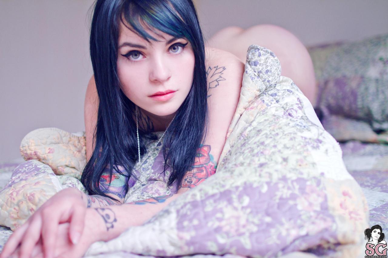 Perfect Suicide Girls