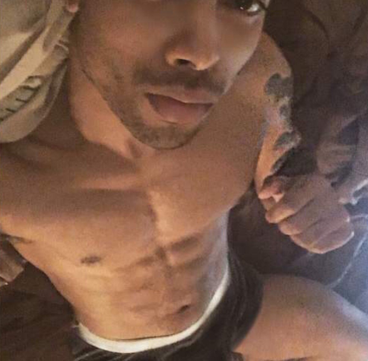 newyorkundercover:  LIKE, REBLOG &amp; ADD @newyorkundercover
