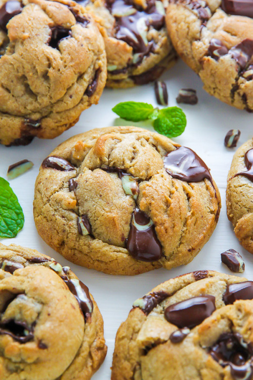 sweetoothgirl:  Mint Chocolate Chunk Cookies